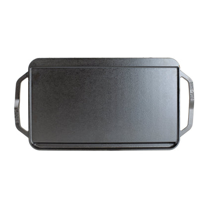 Side view of Lodge Chef Collection reversible non-stick griddle, 50x25cm